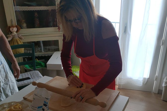 Genuine Home Cooking Class + Wine Tasting - A home kitchen instead of a cooking school