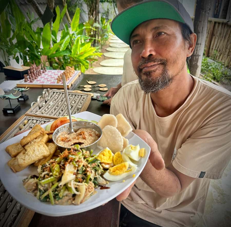Gili air: Kaktus traditional cooking class - Chicken rendang and slow-building flavor