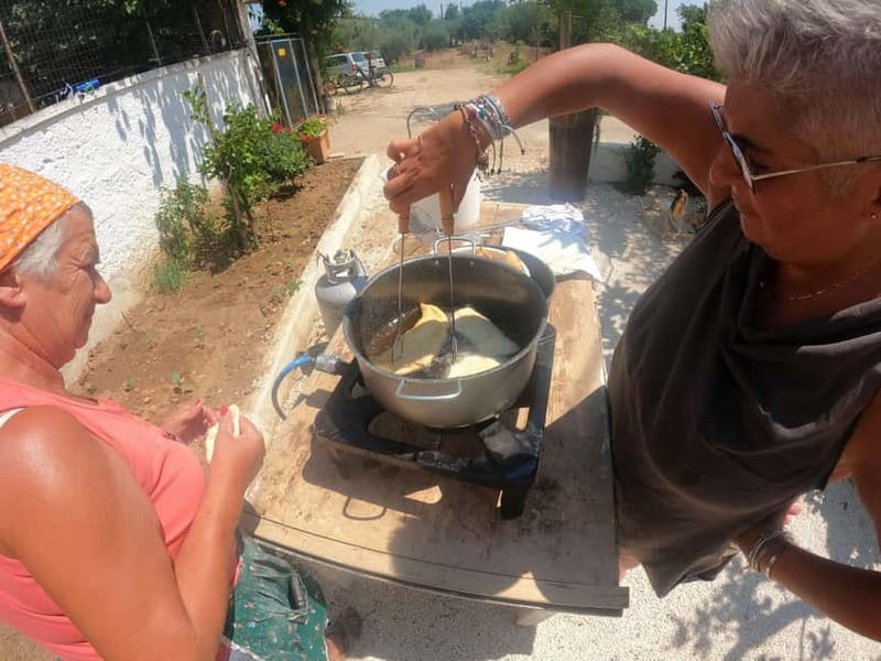 Gioia del Colle: Apulian Cooking Class in a Masseria - The people make the class feel personal