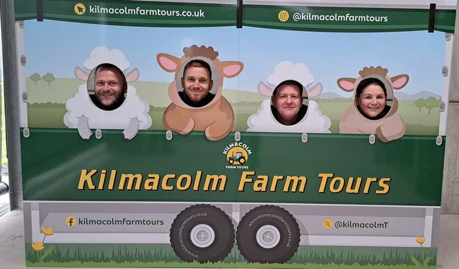 Glasgow: Highland Cow Trailer Tour with home baking - Ben Lomond views and Burnbank Water