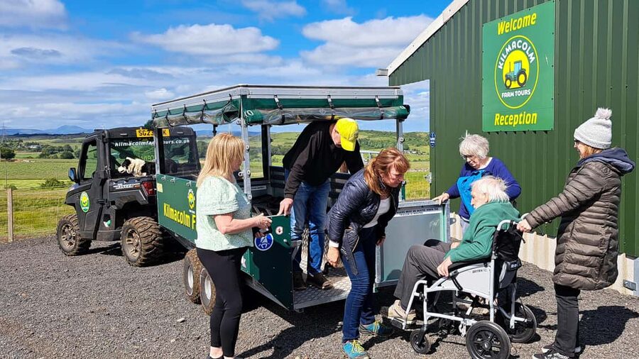Glasgow: Highland Cow Trailer Tour with home baking - The 1922 grouse railway and the farms past