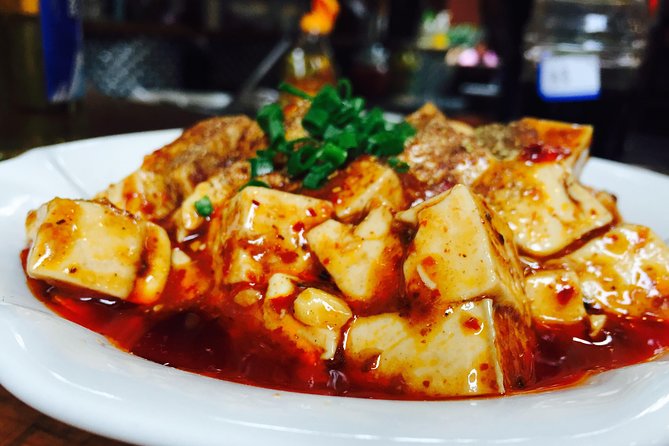 Half-day Chengdu Handmade Tofu Making and Mapo Tofu Cooking Class - Cooking Mapo Tofu with the Chef