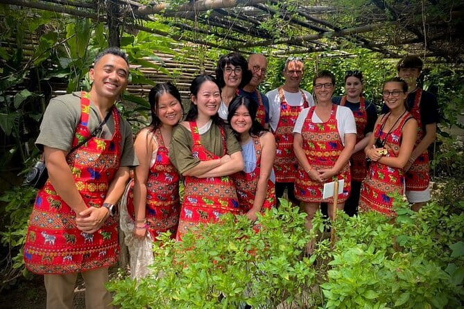 Half Day Chiang Mai Cooking Class and Market Taste Tour - What you actually receive for $33.81