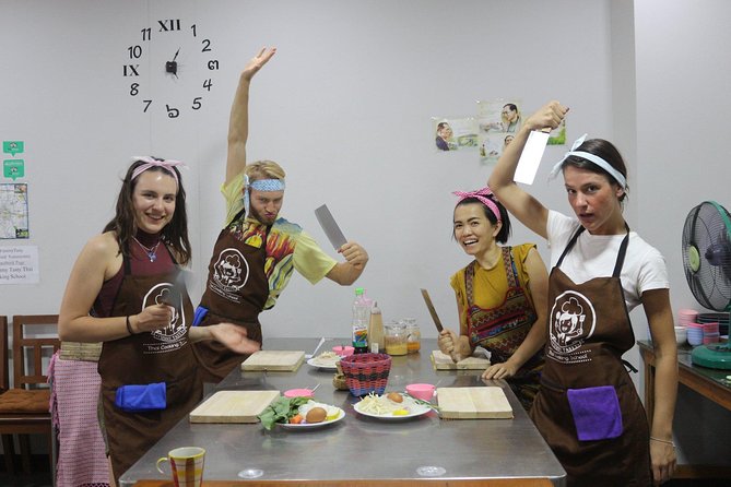 Half Day Evening Cooking Class with Market Tour in Chiang Mai - From cooking station to shared meal