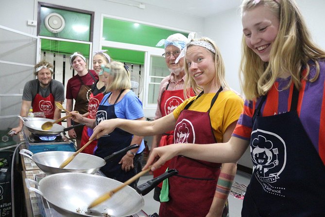 Half Day Morning Cooking Class with Market Tour in Chiang Mai - A small group makes a difference