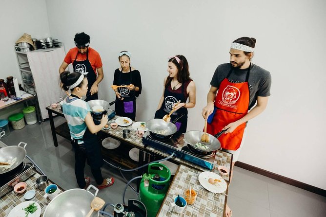 Half Day Morning Cooking Class with Market Tour in Chiang Mai - What I would bring and expect