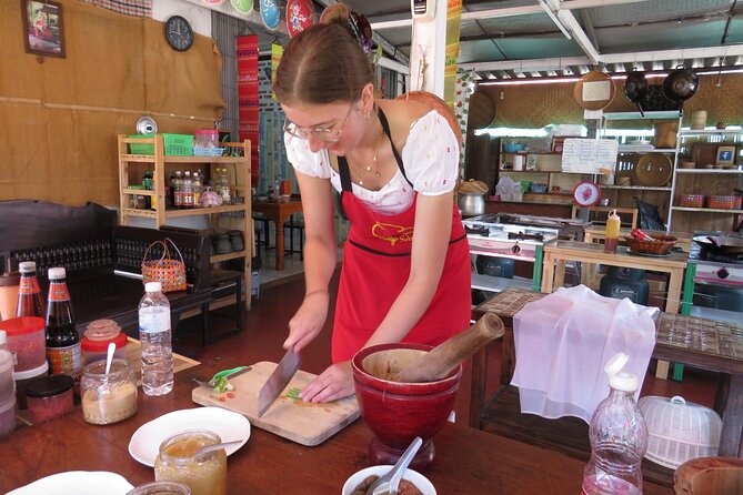 Half-Day Thai Cooking Class and Market Tour From Chiang Mai - Cooking at your own open-air station