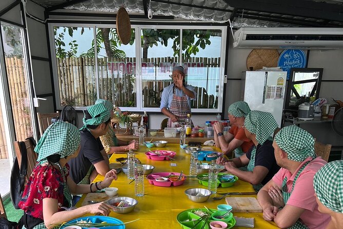 Half day Thai cooking Class + Market tour+Garden tour - Key points at a glance