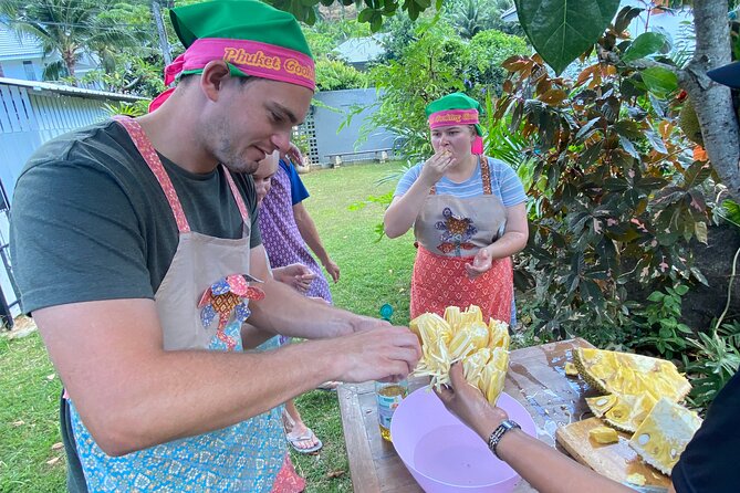 Half day Thai cooking Class + Market tour+Garden tour - Morning or afternoon: choosing the right session