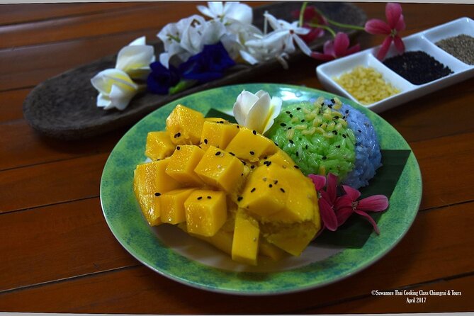 Half-Day Thai Cooking Class with organic ingredients - Booking and cancellation points