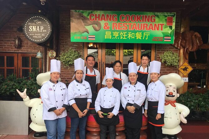 Half-Day Thai Cuisine Cooking Experience in Chiang Mai - Cooking four or six dishes in one Chiang Mai session