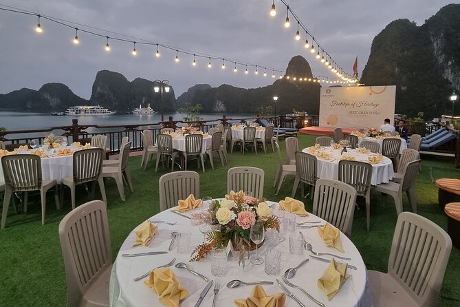 Halong Bay 2-Day Deluxe Cruise Tour including Kayaking and Cooking Demonstration - A Vietnamese cooking lesson before returning