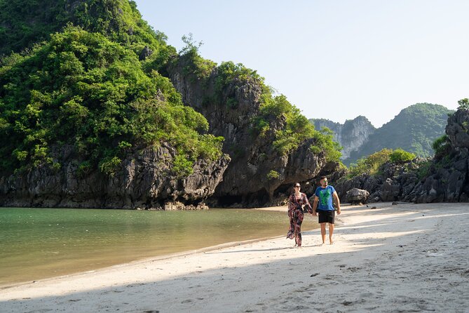 Halong Bay 2-Day Deluxe Cruise Tour including Kayaking and Cooking Demonstration - Who will enjoy this cruise most