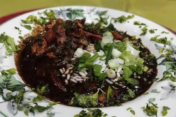 Hands-on Cajun Roux Cooking Class in New Orleans - The chefs shape the experience