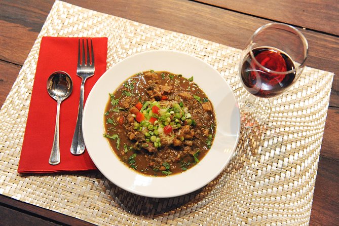 Hands-on Cajun Roux Cooking Class in New Orleans - Two roux styles, two different dishes