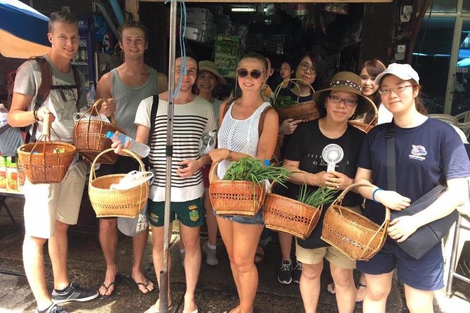Hands on Thai Cooking Class and Market Tour - What the teaching feels like for a beginner