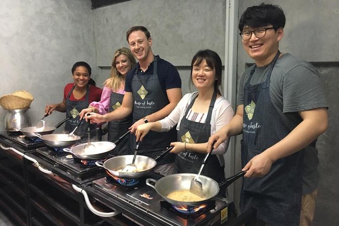Hands on Thai Cooking Class and Market Tour - Booking advice and the cancellation catch