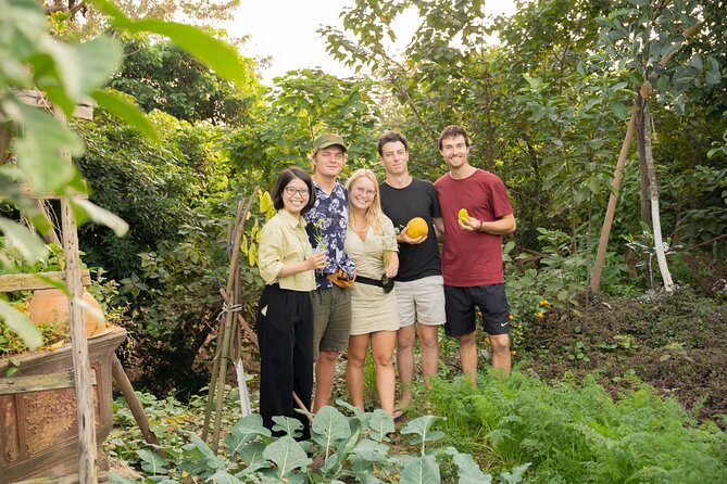 Hanoi Cooking Class in a Haven of Tranquility - Thom culinary - Starting with a cyclo ride and Hanoi markets
