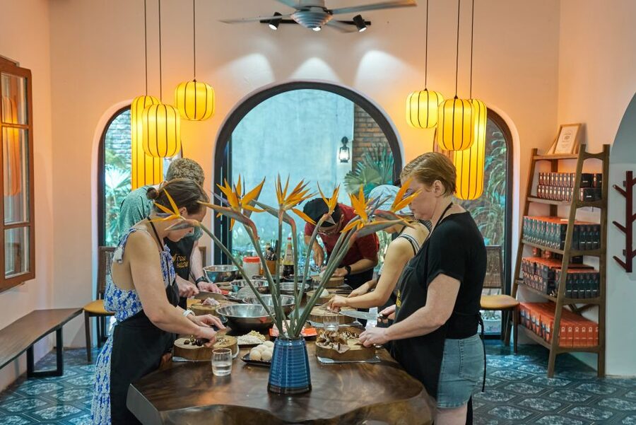 Hanoi: Cooking Class in a Local Villa with Market Tour - What makes the cultural side worthwhile