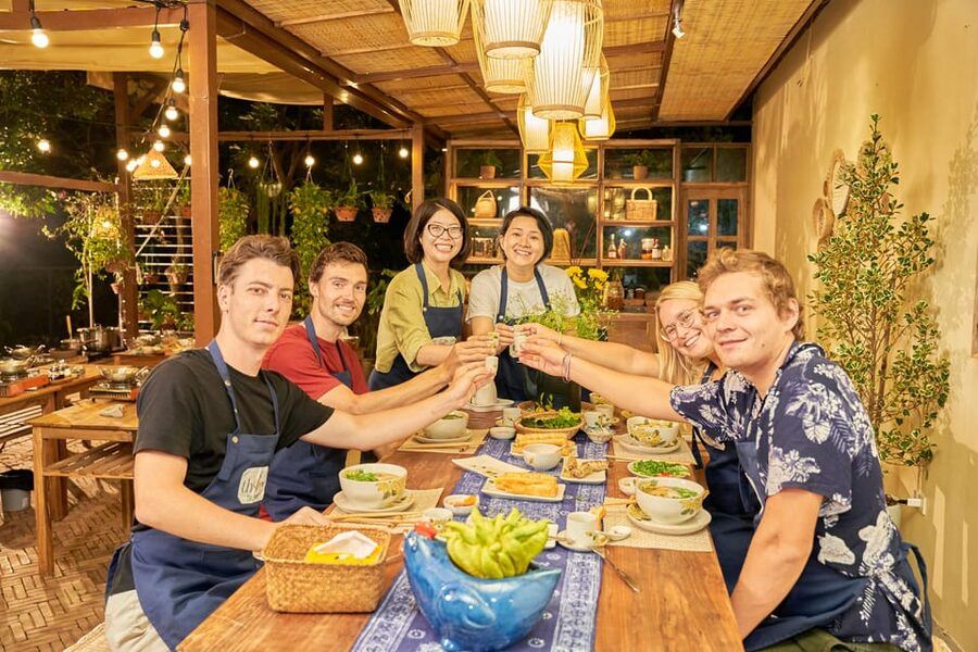 Hanoi Cooking Class in Haven of Tranquility - Thom culinary - Timing, comfort, and practical limits