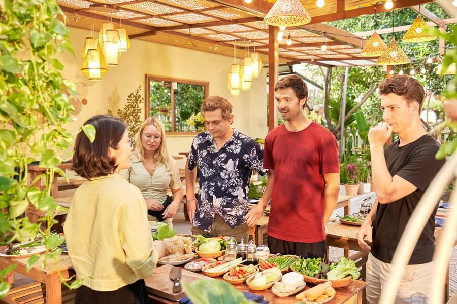Hanoi Cooking Class in Haven of Tranquility - Thom culinary - What the five-star feedback helps you understand