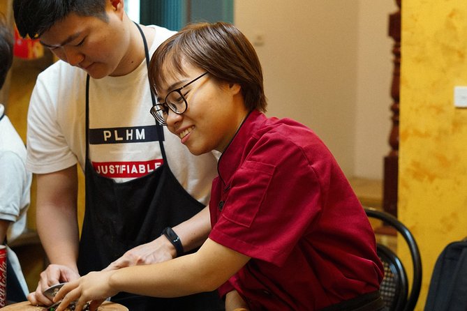 Hanoi Market & Villa Cooking Class: Free Old Quarter Transfer - Should you book it?