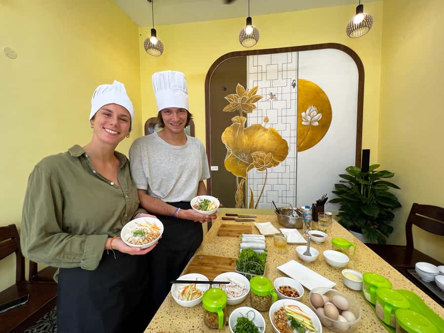 Hanoi: Maya Traditional Cooking Class & Market Tour - Fresh flavors in papaya salad