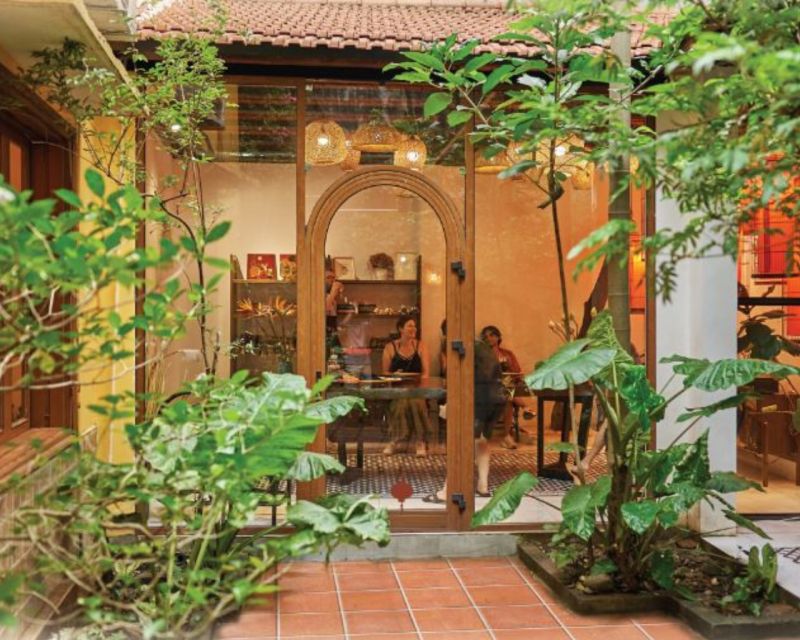 Hanoi’s Culinary: Authentic Cooking Class and Local Market - Timing, group size, and the heat