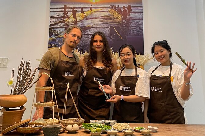 Happy Cooking Class in Danang - Jenny and Jennifer’s teaching style