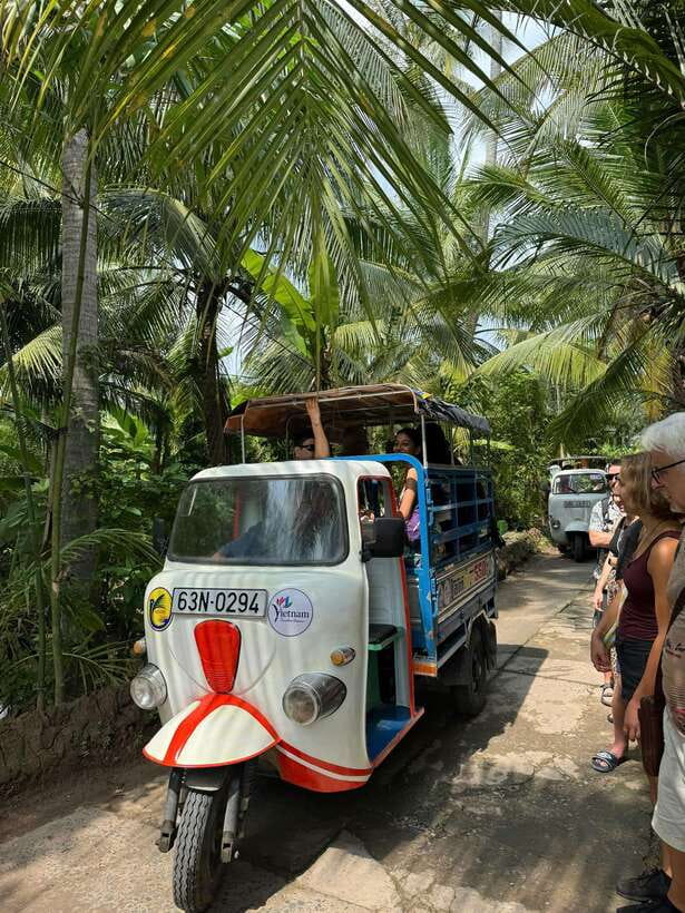 HCM: Mekong Delta Islands Boat & Tuk-Tuk Tour with Tastings - Motorboat views across four islands