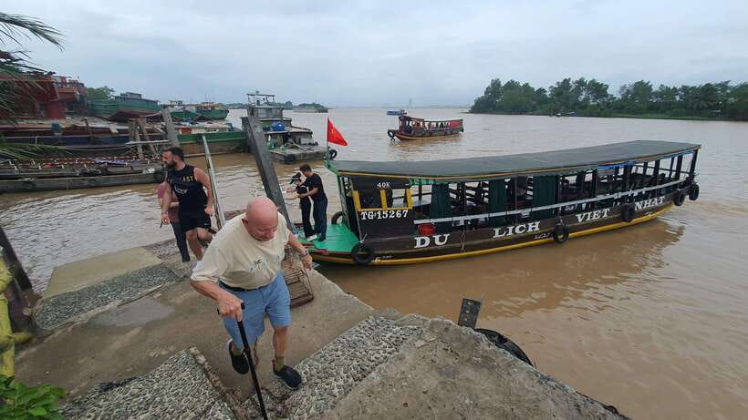 HCM: Mekong Delta Islands Boat & Tuk-Tuk Tour with Tastings - Tuk-tuk rides and coconut gardens