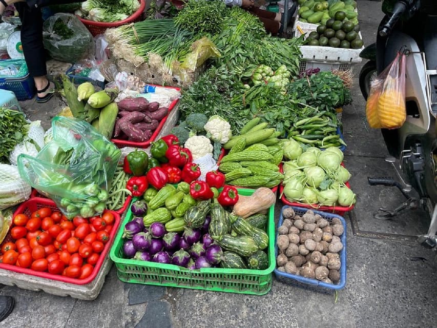 HCMc:Vietnamese Cooking Class with Local market tour & Meal - Meeting point, timing, and what to bring
