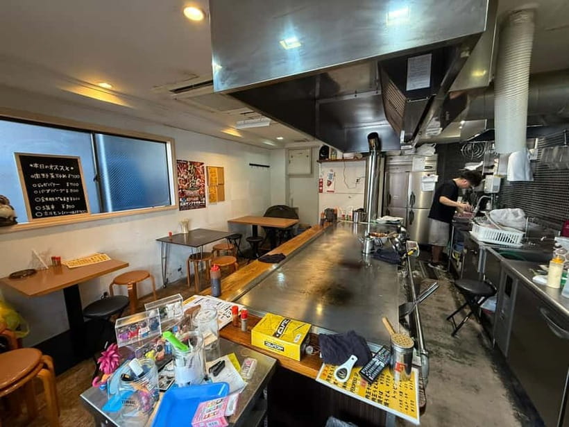 Hiroshima: Okonomiyaki Cooking Class with a Local Chef - Building the dish layer by layer