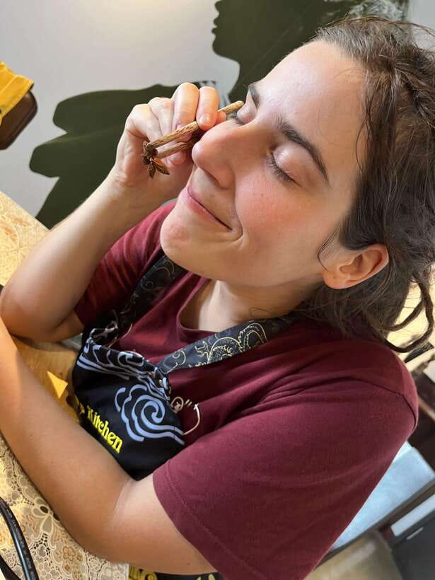 Ho Chi Minh City: Vietnamese Homestyle Cooking Class - The host makes the difference