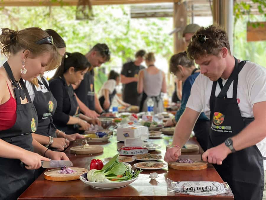 Hoi An: Authentic Vietnamese Cooking Class Tour - Key points at a glance