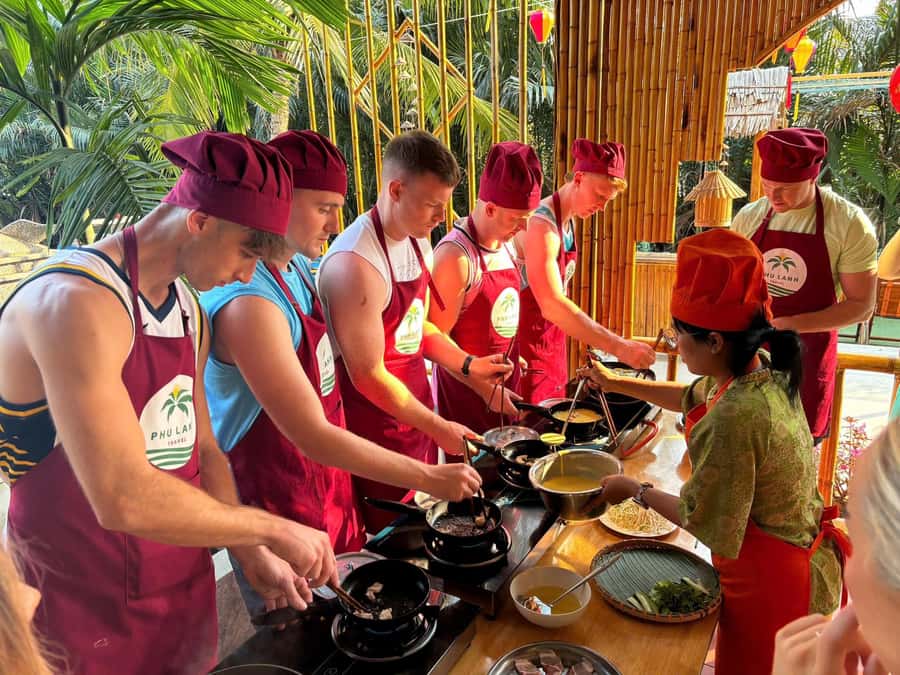 Hoi An: Basket Boat with Lantern-Making & Cooking Class Tour - Starting at the Market With a Shopping List