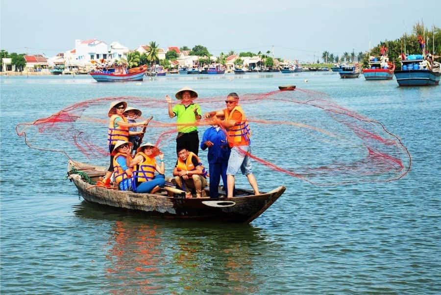 Hoi An: Basket Boat with Lantern-Making & Cooking Class Tour - Is $30 Good Value?