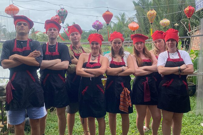 Hoi An Cooking Class(Local market,Basket Boat,Fishing & Cooking) - Starting with a local market in Hoi An