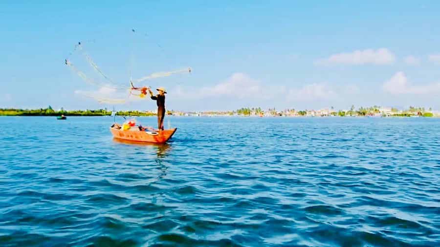 Hoi An : Cooking Class w Local Family and Basket Boat Ride - A round boat through Bay Mau coconut forest