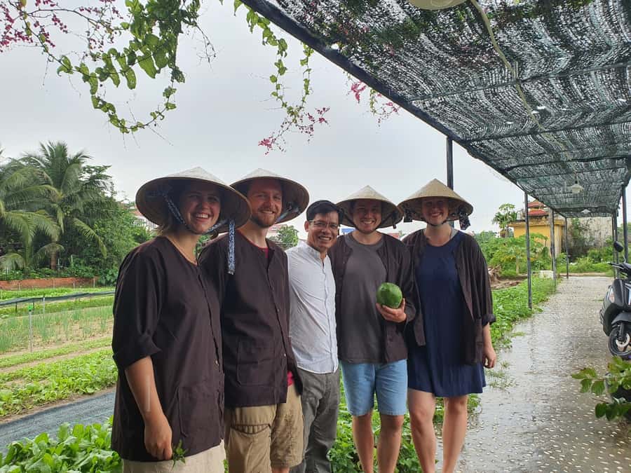 Hoi An Cooking Class With Market and Bamboo Basket Boat Tour - The local market: the most authentic part of the morning