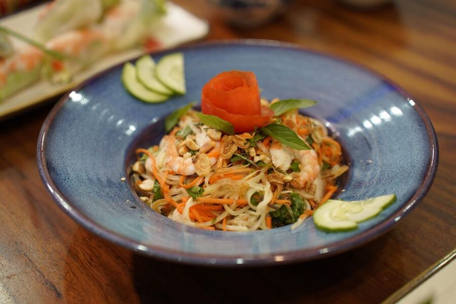 Hoi An/Da Nang: Vietnamese Cooking Class with Transportation - The food, portions, and final meal