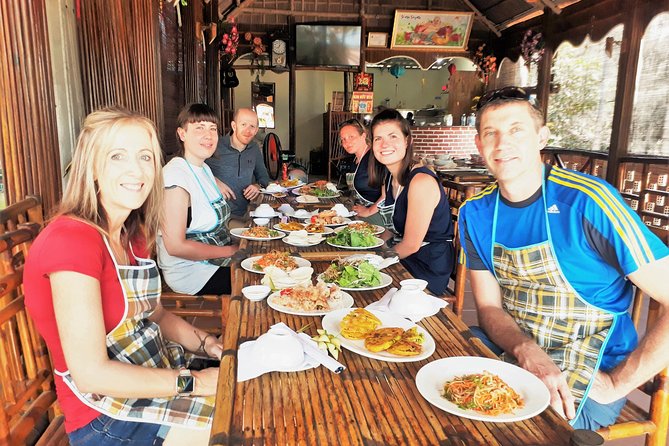 Hoi An Eco Tour Cooking Class & Fishing (Local market,basket boat,learn cooking) - Who should book this experience