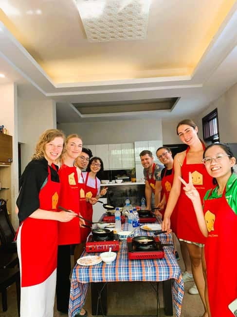 Hoi An: Jolie Cooking Class - Lantern-making and the added cultural touches