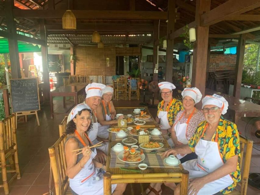 Hoi An: Local Family Cooking Class - Cooking the hot dishes with the family