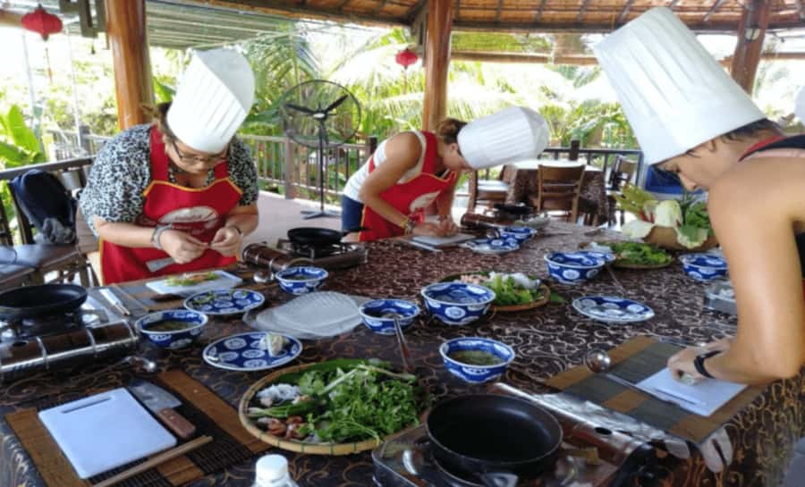 Hoi An: Tra Que Herb Village Cooking Class - The dishes and what you actually learn