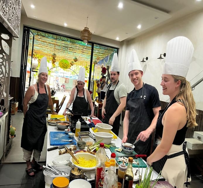 Hoi An:Vegetarian Cooking Class & Explore Market wChef Thanh - Meeting Chef Thanh at 46 Huynh Thi Luu Street