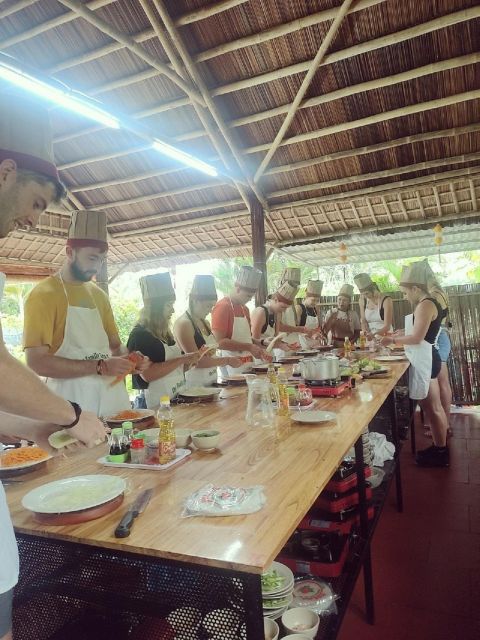 Hoi An : Vegetarian Cooking Class W Bamboo Basket Boat Tour - Vegetarian food, tofu, and clear expectations