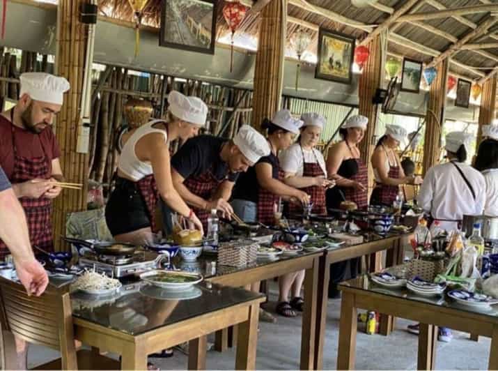Hoi An: Vegetarian Cooking Class w Local Family and transfer - Vegetarian cooking with meat eaters
