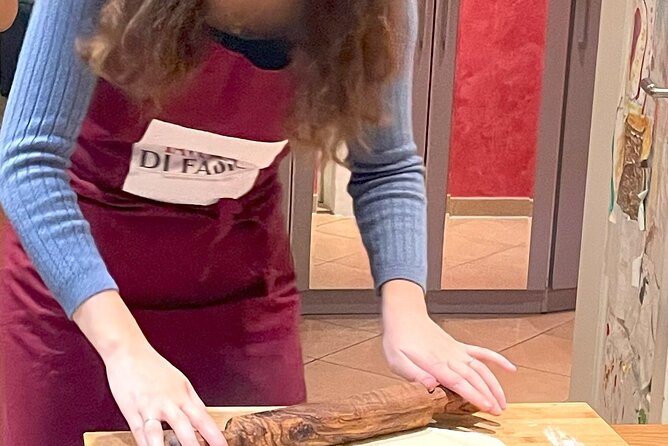 Homemade Italian Pizza & Focaccia Experience with a Local Family - Booking Timing and Cancellation