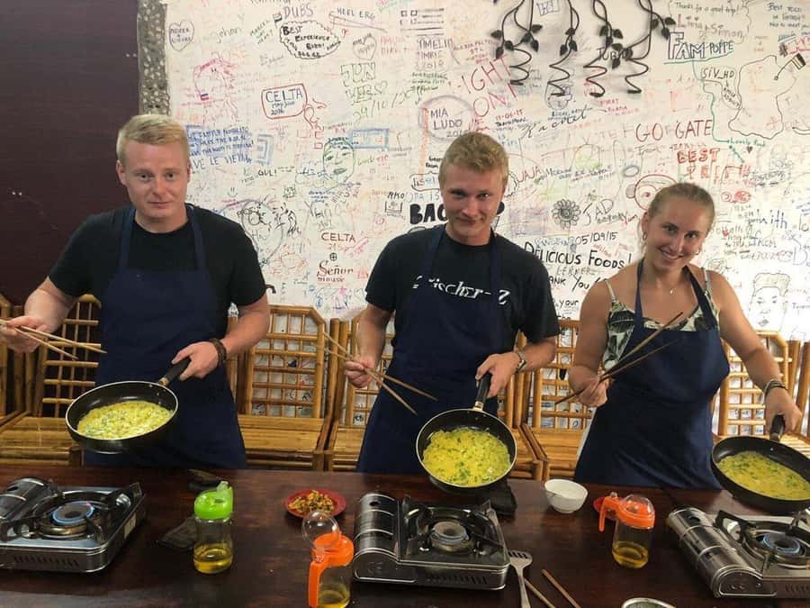 Hue: Home Vegan/Vegetarian Cooking Class with Local Girl - Who should book this Hue cooking class